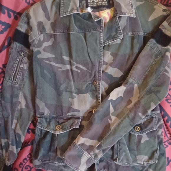 Gently used Da Nang corduroy camo jacket size small - Picture 2 of 7